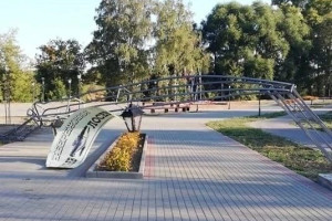 Во Владимирской области снесли арку на новейшей набережной Клязьмы