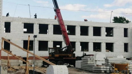 Новую школу в Гусь-Хрустальном достроят к началу осени
