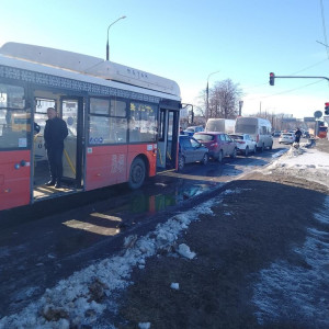Стали известны подробности с автобусом и 4 машинами во Владимире