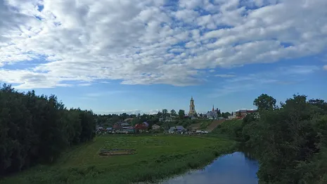 Суздаль вошел в десятку самых популярных малых городов для отдыха осенью