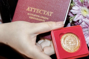 Во Владимирской области 513 выпускников получили золотые медали
