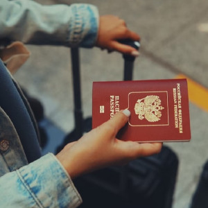 Двое владимирцев подыскивали фиктивных жен для мигрантов из СНГ