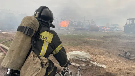 На пожаре производства дверей под Ковровом едва не произошел взрыв