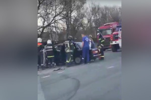 На выезде из Владимира произошла авария с участием легковушек