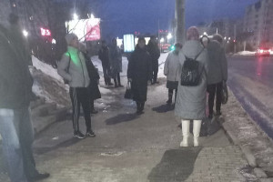 Во Владимире пассажиры застряли на остановках в ожидании автобусов