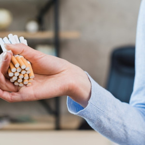 Жительница Меленок попалась на покупке 20 тыс. пачек контрафактных сигарет