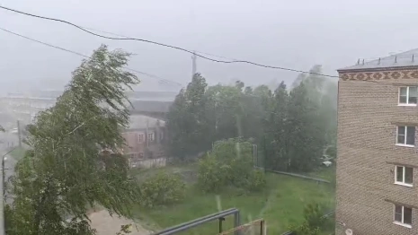 Град и ливень обрушились на Киржач