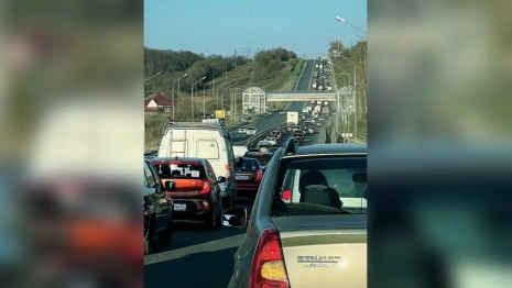 Владимирцы встали в огромной пробке на улице Куйбышева