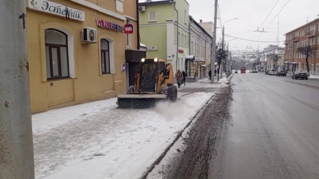 Владимирские коммунальщики жестко ответили на возмущения об уборке снега