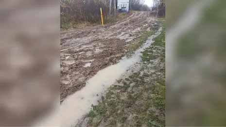 В поселке под Гороховцом дорога превратилась в болото после замены водопроводных труб