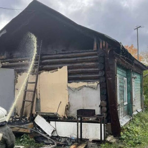 Во Владимирской области пожарные потушили два горящих дома