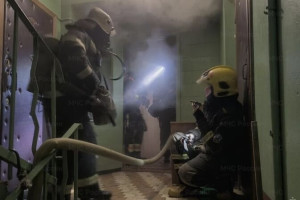 При пожаре на Балакирева во Владимире эвакуировали 37 взрослых и 8 детей