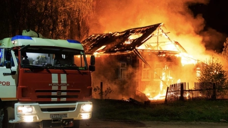 При пожаре из-за неисправной печки в Петушинском районе погиб 75-летний дедушка