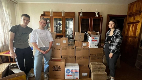 Из Радужного в Донбасс отправят 1000 книг