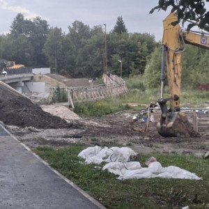 В Суздале подрядчик затянул с ремонтом моста через Каменку