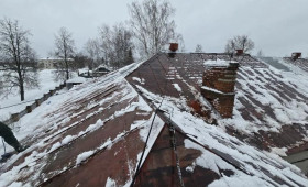 В Вязниках на крышах школ и детсадов выросли опасные сосульки