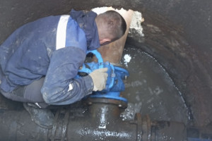 В Кольчугино коммунальщики забили на состояние скважин в трех поселках