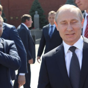 Владимир Путин посетил богослужение в Храме Христа Спасителя на Пасху