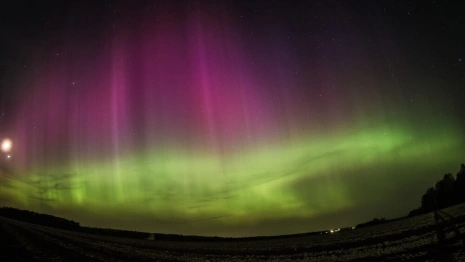 Невероятное северное сияние в небе над Владимирской областью показали на видео
