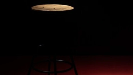 Жительница Владимира нашла престарелого мужа повешенным