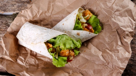 «Даже встать не мог». Что рассказал один из 56 отравившихся шаурмой во Владимире