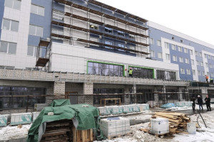 Белый дом через суд заставил подрядчика переделывать акушерский корпус в Коврове