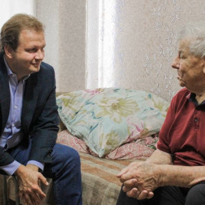 Владимирская область получит 80,4 млн рублей на уход за пожилыми людьми