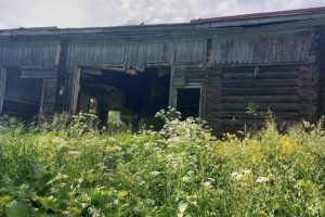 В Суздале прокуратура потребовала огородить заброшенное здание клуба