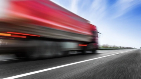 Брат и сестра из Собинского района незаконно оборудовали парковку для фур