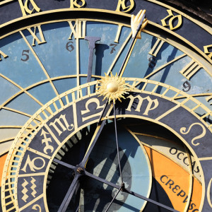 Эмоциональный день у козерогов и креативный – у дев. Гороскоп на 15 января