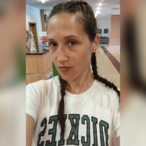 Задержанной за поддержку экстремистов оказалась известная скрипачка из Владимира