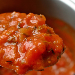 Владимирских рожениц кормили обедами с кишечной палочкой