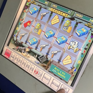 Жителя Струнино будут судить за сдачу в аренду помещения для проведения азартных игр