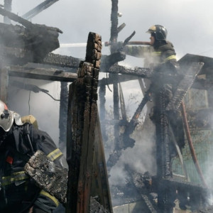 При пожаре на даче во Владимире погибла женщина