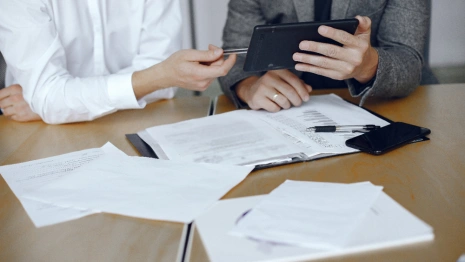 Владимирские приставы по ошибке арестовали у жительницы Новосибирска участок в Ялте