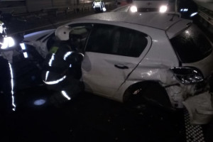 На платнике М-12 во Владимирской области перевернулась машина