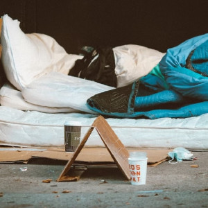 Во Владимирской области безработным могут выплачивать по 12,7 тыс. рублей