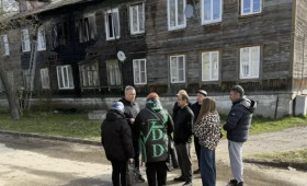Во Владимире пожар уничтожил деревянный барак в Мостострое