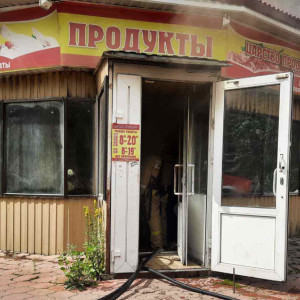 Во Владимирской области сгорел продуктовый магазин