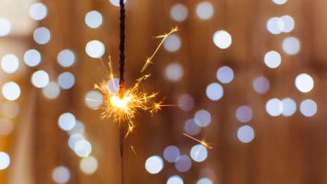 Появилось расписание новогодних елок во дворах Владимира-2024