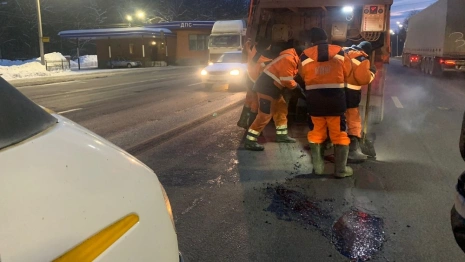 Во Владимирской области на ямы на федеральных трассах за неделю вылили 77 тонн асфальта