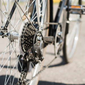 В Радужном сбили 10-летнего ребенка на велосипеде