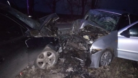 Под Вязниками столкнулись две легковушки: оба водителя погибли