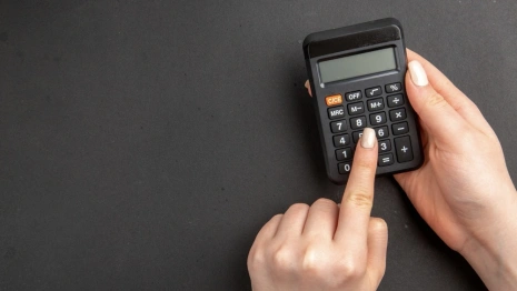 Во Владимире сотруднице завода задолжали 160 тыс. рублей по зарплате