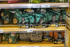 На полках владимирских магазинов заметили чипсы со «Словом пацана»