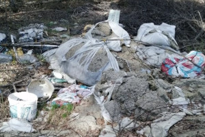 В Петушинском районе нашли огромную стихийную свалку