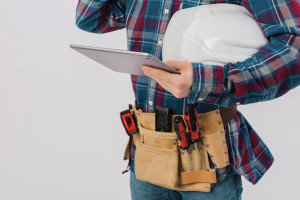 В Коврове монтажник отсудил 600 тыс. рублей за травму руки на производстве