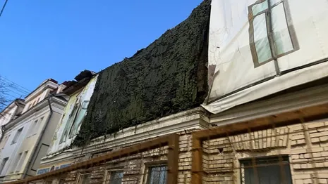 Появились фото и видео обрушившегося дома в центре Владимира