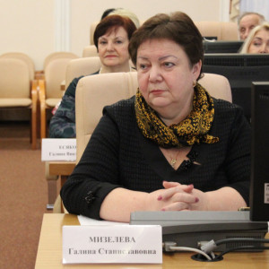 Во Владимире наградили медалью «За заслуги перед Владимирской областью» сотрудницу ВлГУ