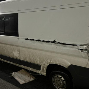 Во Владимирской области на трассе насмерть сбили менявшего колесо водителя